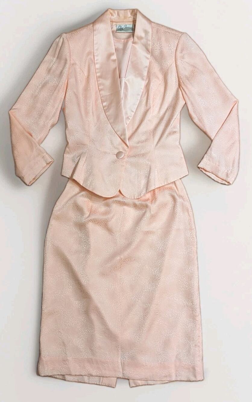 Oleg Cassini 100% Silk Skirt Suit Womens 8 Blush Pink 2 Piece Vintage 90s